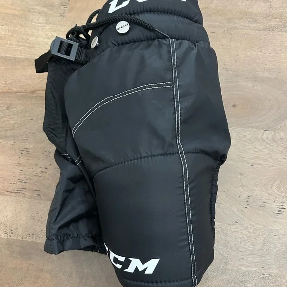 CCM Top Prospect Black Hockey Pants Kids Small - Picture 2 of 7